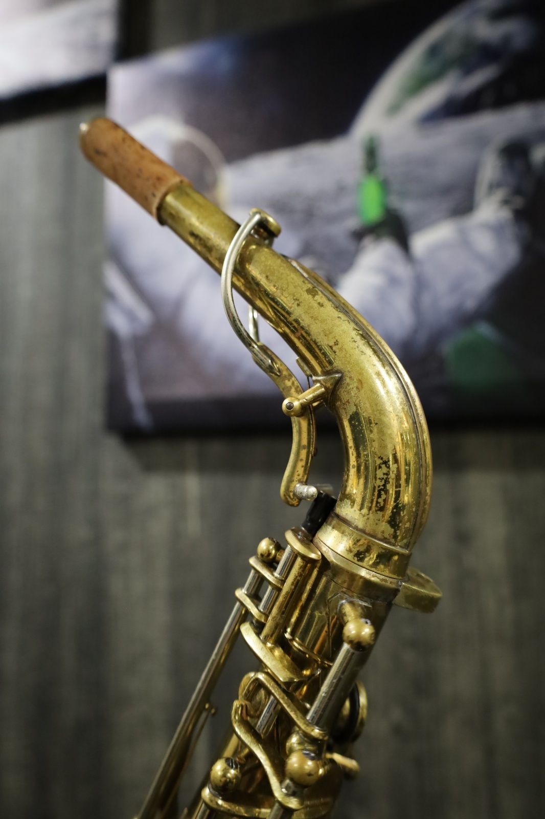 音楽家　彫刻　アンティーク　クラシック buescher Model400 - 管楽器を深く楽しむ人へ｜MOUTON STORE 楽器